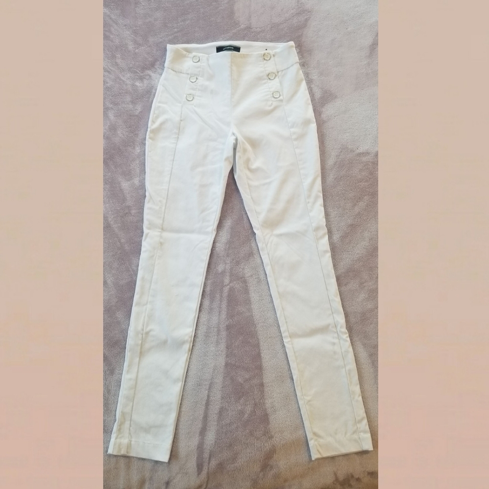 Le Chateau Dress Pants in white - Size 2 🍒